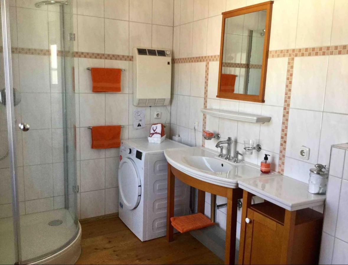 Cosy Apartment Bad Ischl In Quiet Residential Area - Newly Renovated Eksteriør bilde