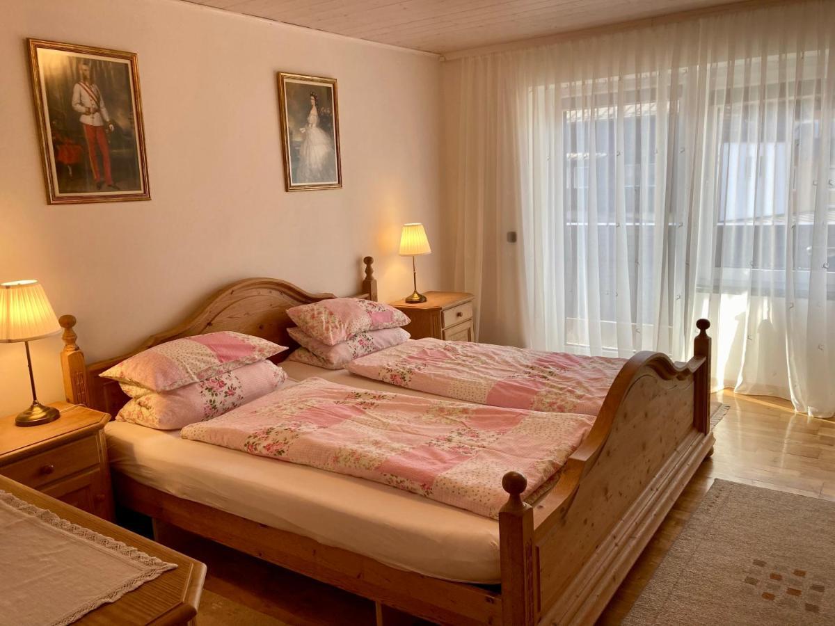 Cosy Apartment Bad Ischl In Quiet Residential Area - Newly Renovated Eksteriør bilde